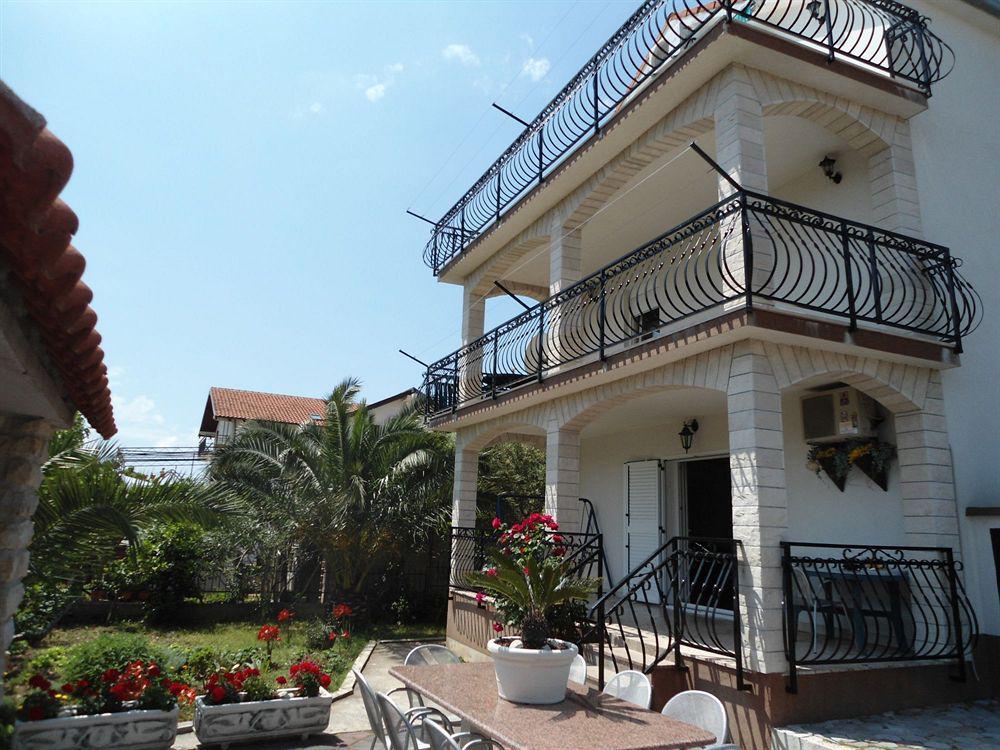 Apartmani Slavica Сплит Экстерьер фото